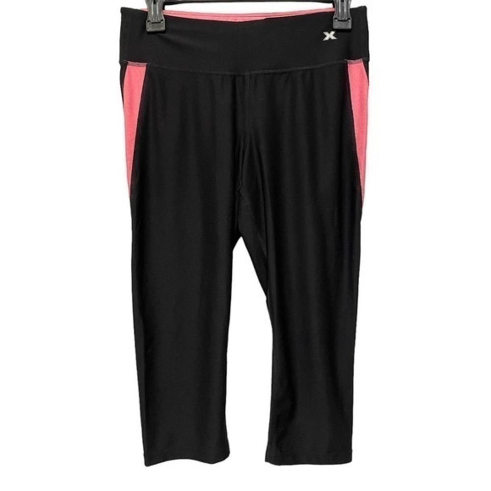 3/$25 Xersion Pink and Black capri leggings - Size M
